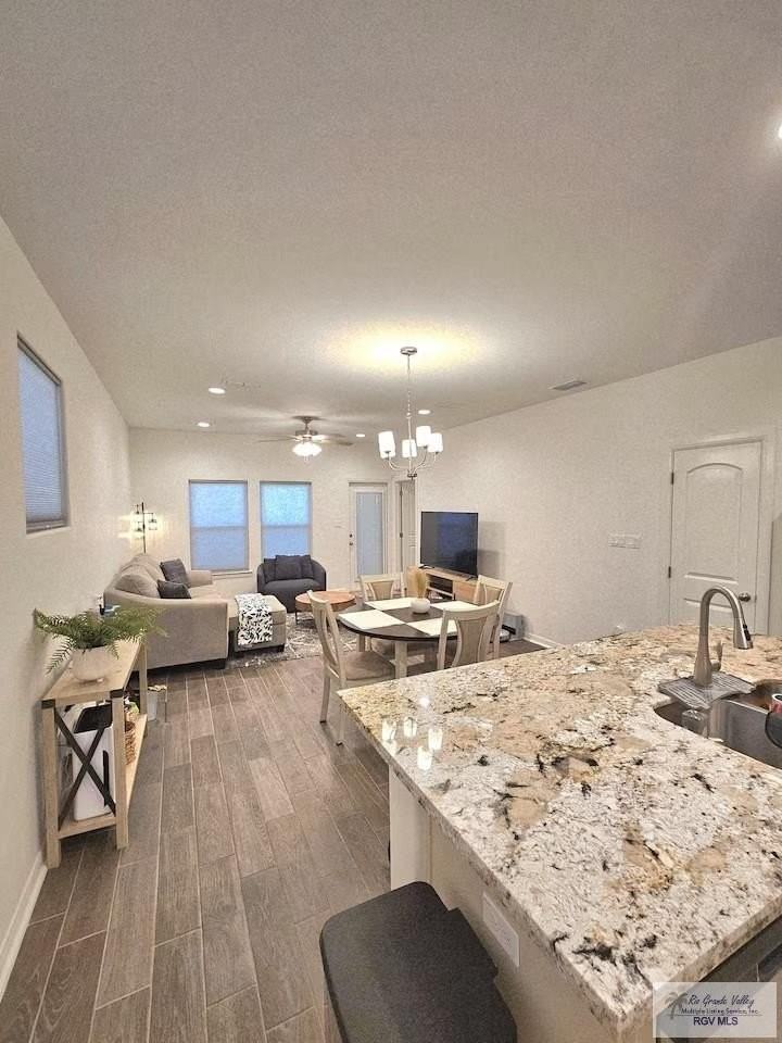 2161 Grove Ln - Photo 4 of 9