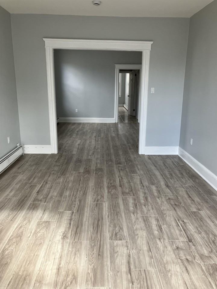 127 W 51st St - Photo 5 of 13