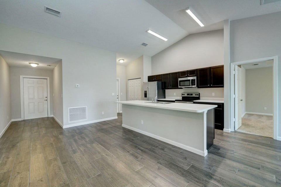 5181 Nw Mayfield Ln - Photo 3 of 8