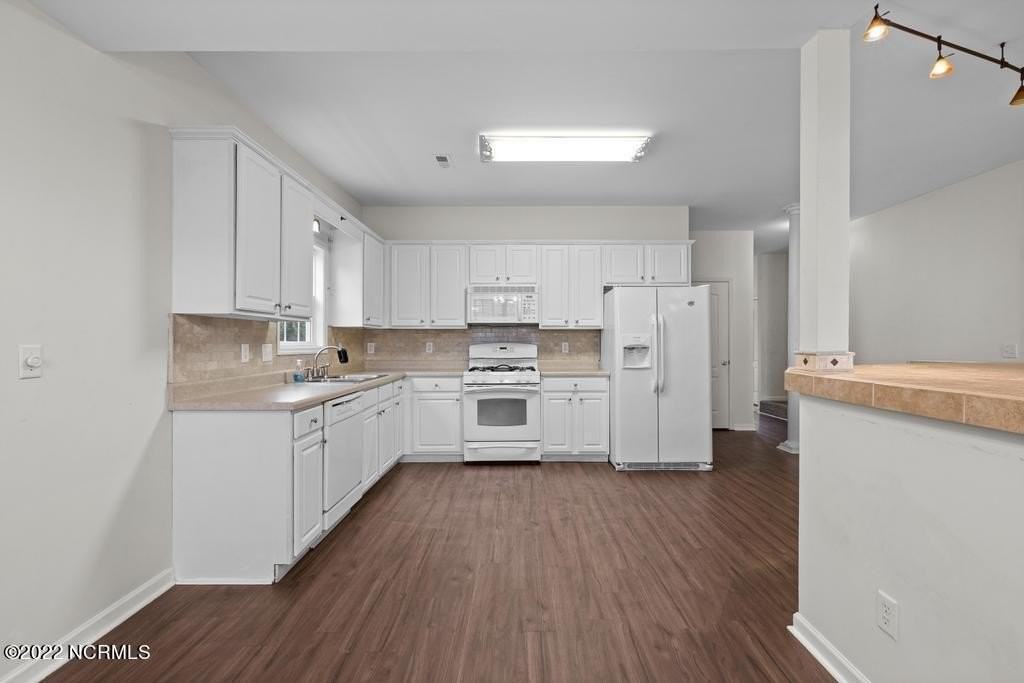 301 Triton Ln - Photo 7 of 22