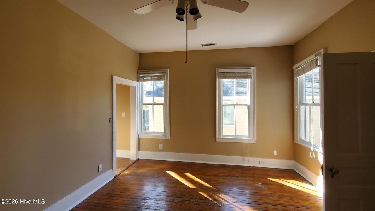 210 N 6th St Unit B #B - Photo 2 of 14