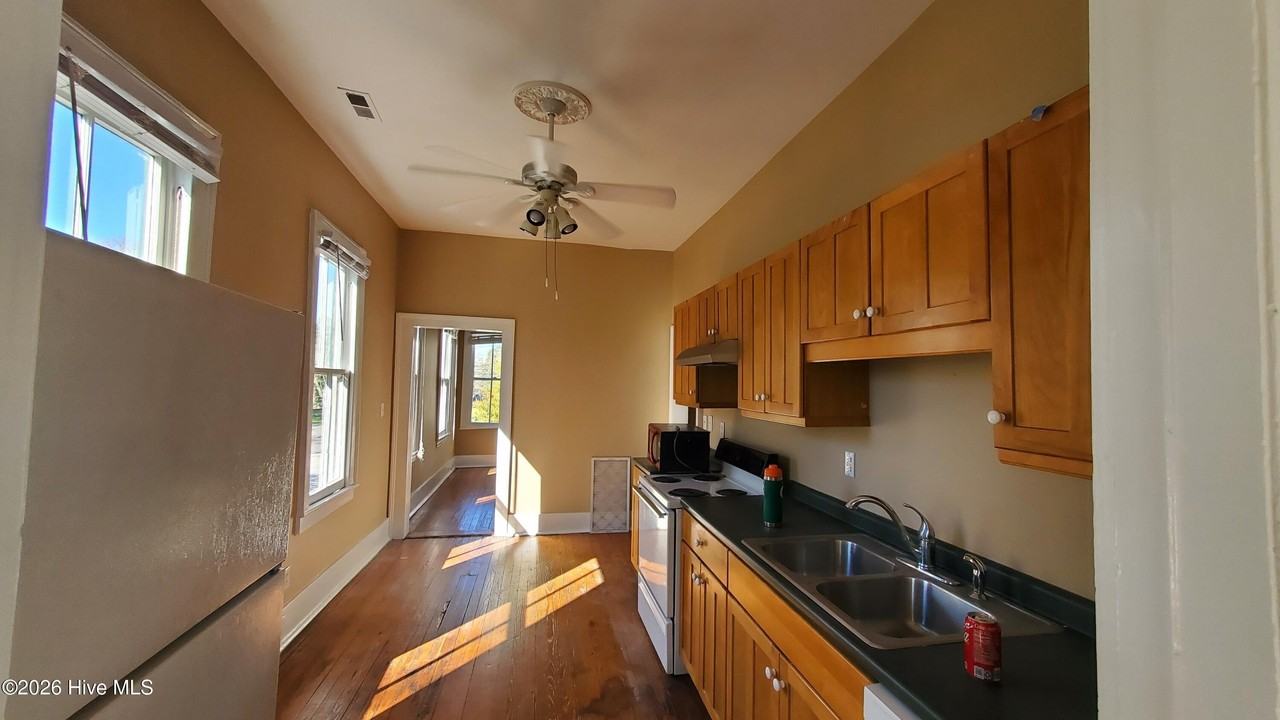 210 N 6th St Unit B #B - Photo 4 of 14