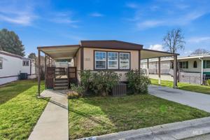 featured image of 7015 W Royal Glen Ln