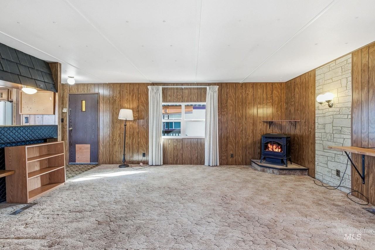 7015 W Royal Glen Ln - Photo 7 of 30