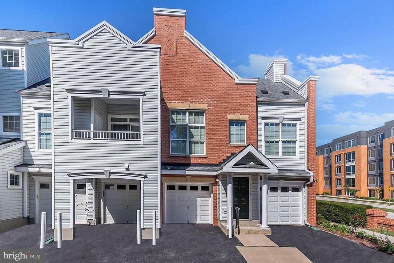 10706 Symphony Way - Photo 2 of 49