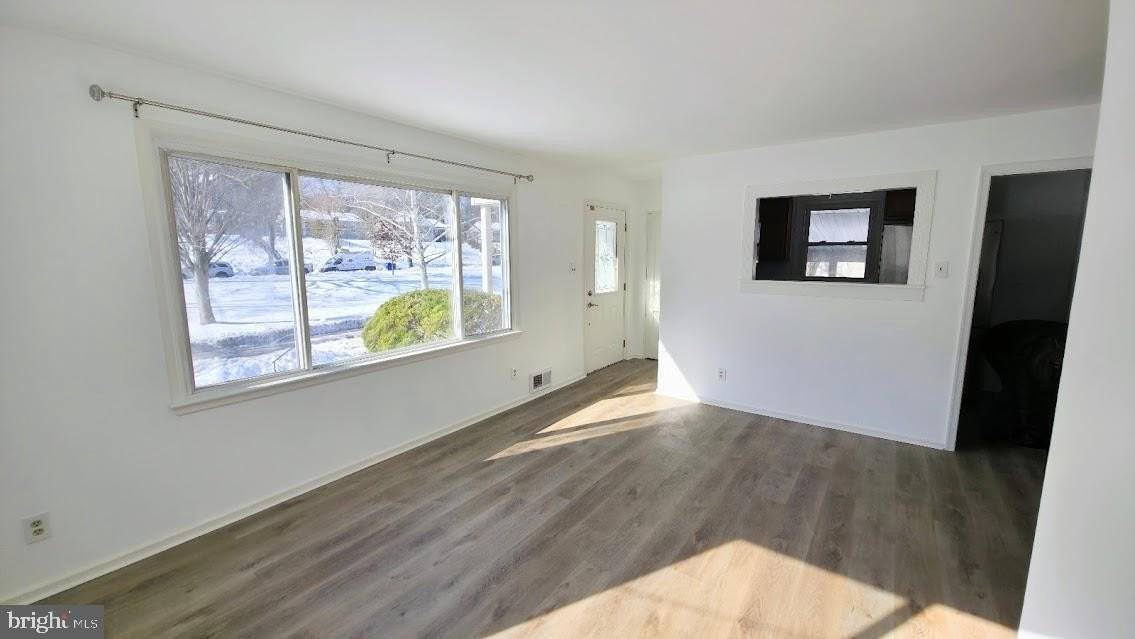 12217 Valleywood Dr - Photo 7 of 36