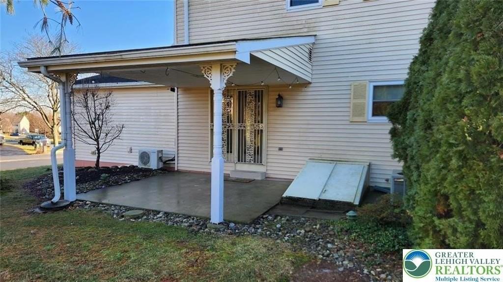 4209 Iroquois St - Photo 4 of 14