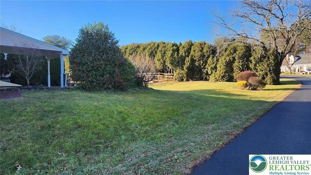 4209 Iroquois St - Photo 5 of 14