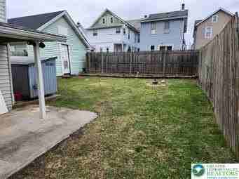 1001 Crane St - Photo 6 of 8