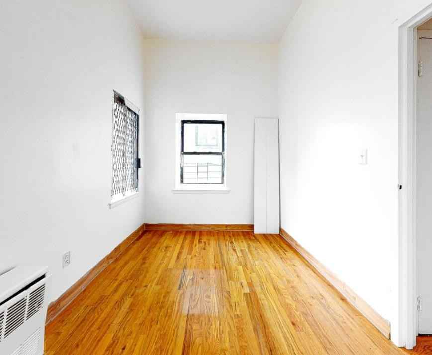 135 W 116th St - Photo 6 of 7