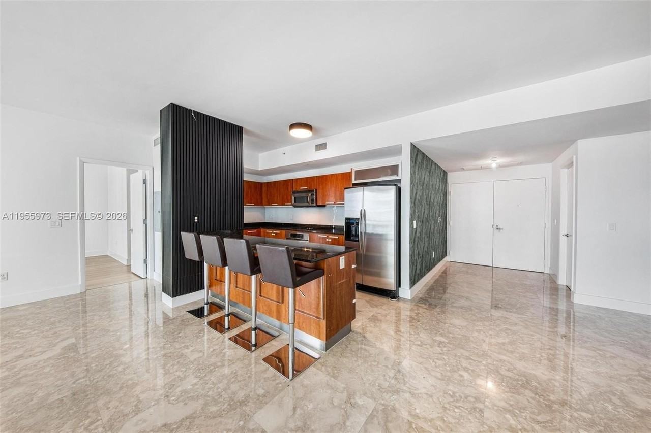 3131 Ne 188th St #2-803 - Photo 3 of 45