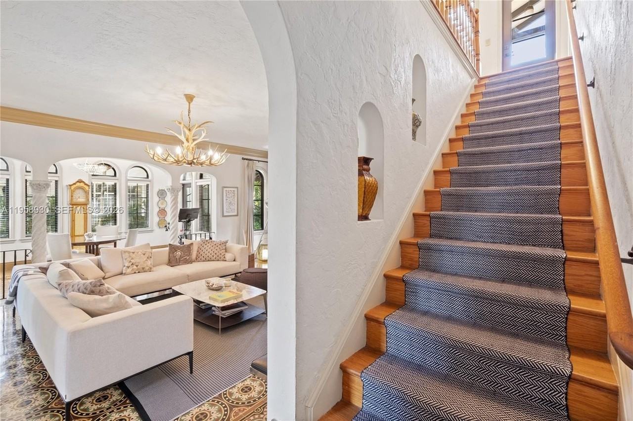 2330 Prairie Ave - Photo 7 of 46