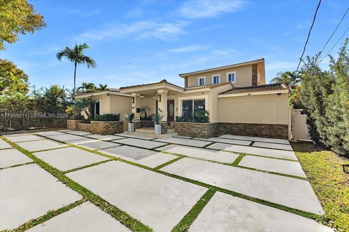 1700 Cleveland Rd - Photo 2 of 50