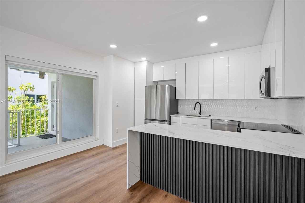 3661 Ne 170th St #2 - Photo 2 of 24