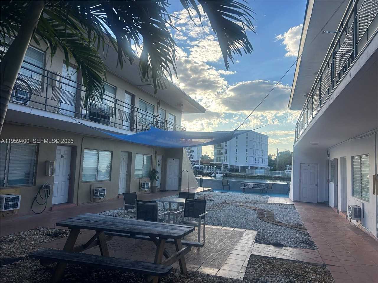 8220 Byron Ave #12 - Photo 3 of 12