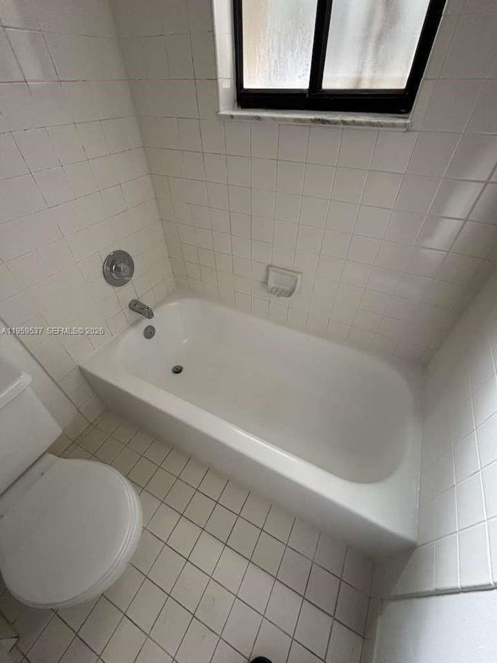 613 Ne 5th St #0 - Photo 4 of 13