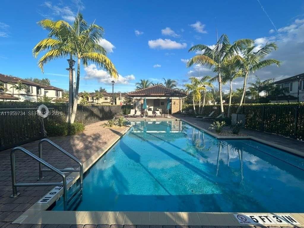 6501 N Anise Ct - Photo 3 of 10