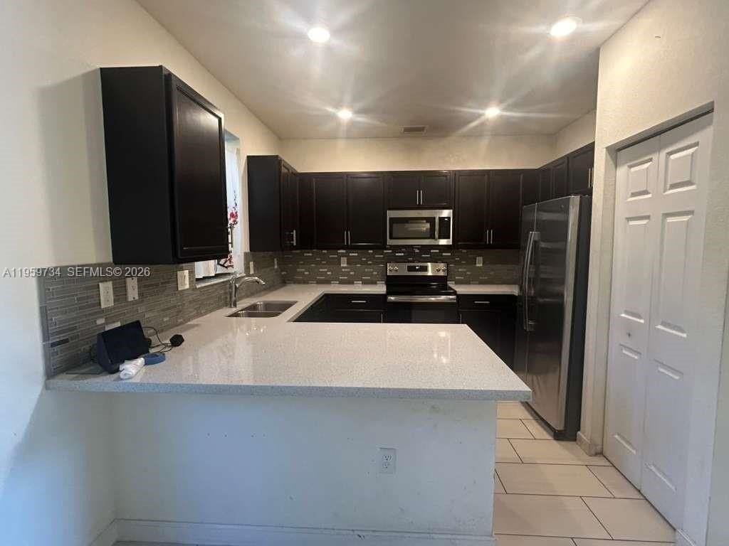 6501 N Anise Ct - Photo 5 of 10