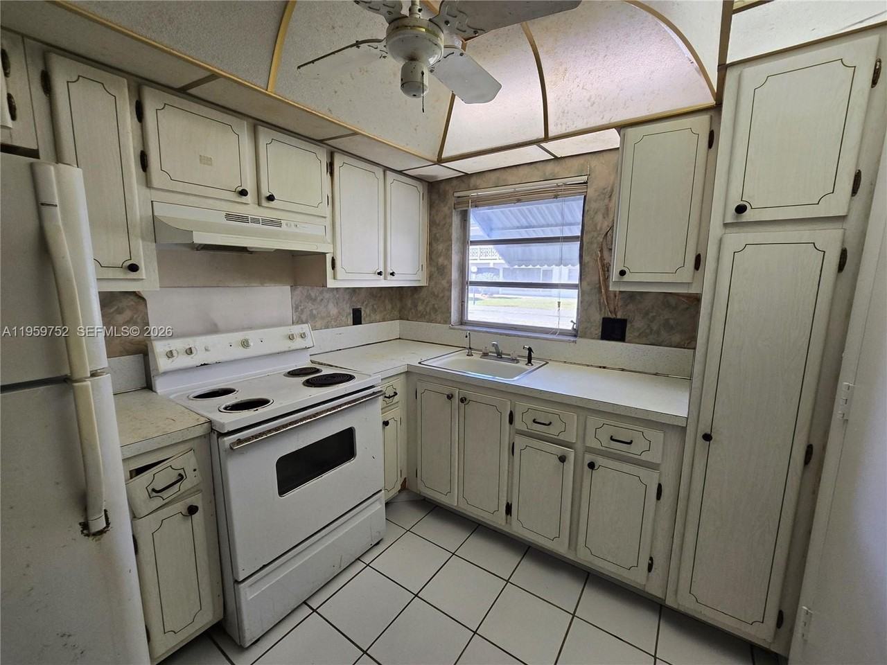 1711 Nw 46th Ave #125 - Photo 5 of 14