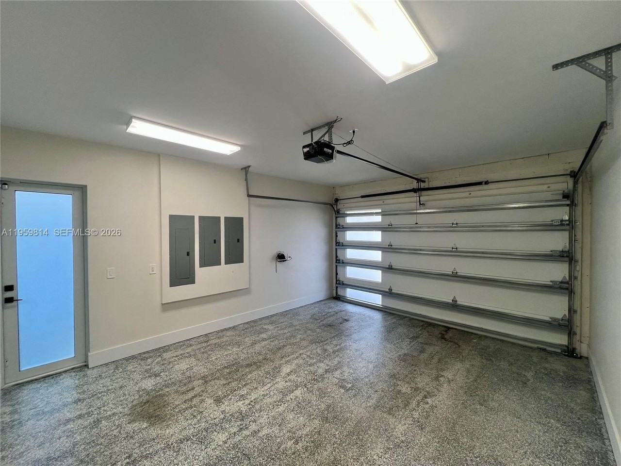 7850 Sw 67th Ave - Photo 7 of 47