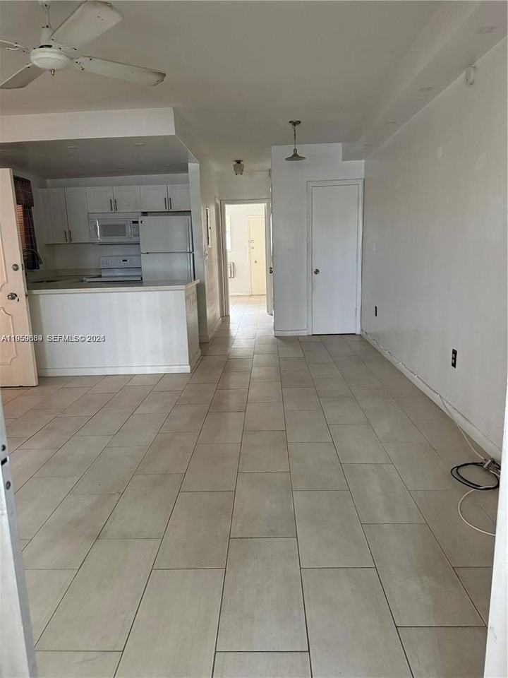 285 Ne 191st St #2907 - Photo 4 of 13