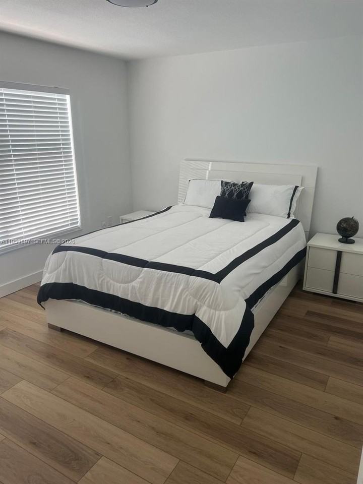 2359 Kings Crest Rd - Photo 7 of 18