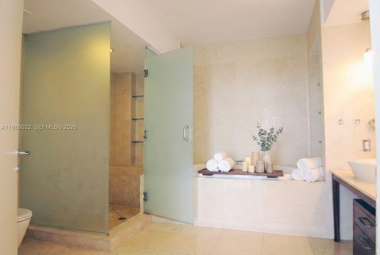 450 Alton Rd #2610 - Photo 6 of 34