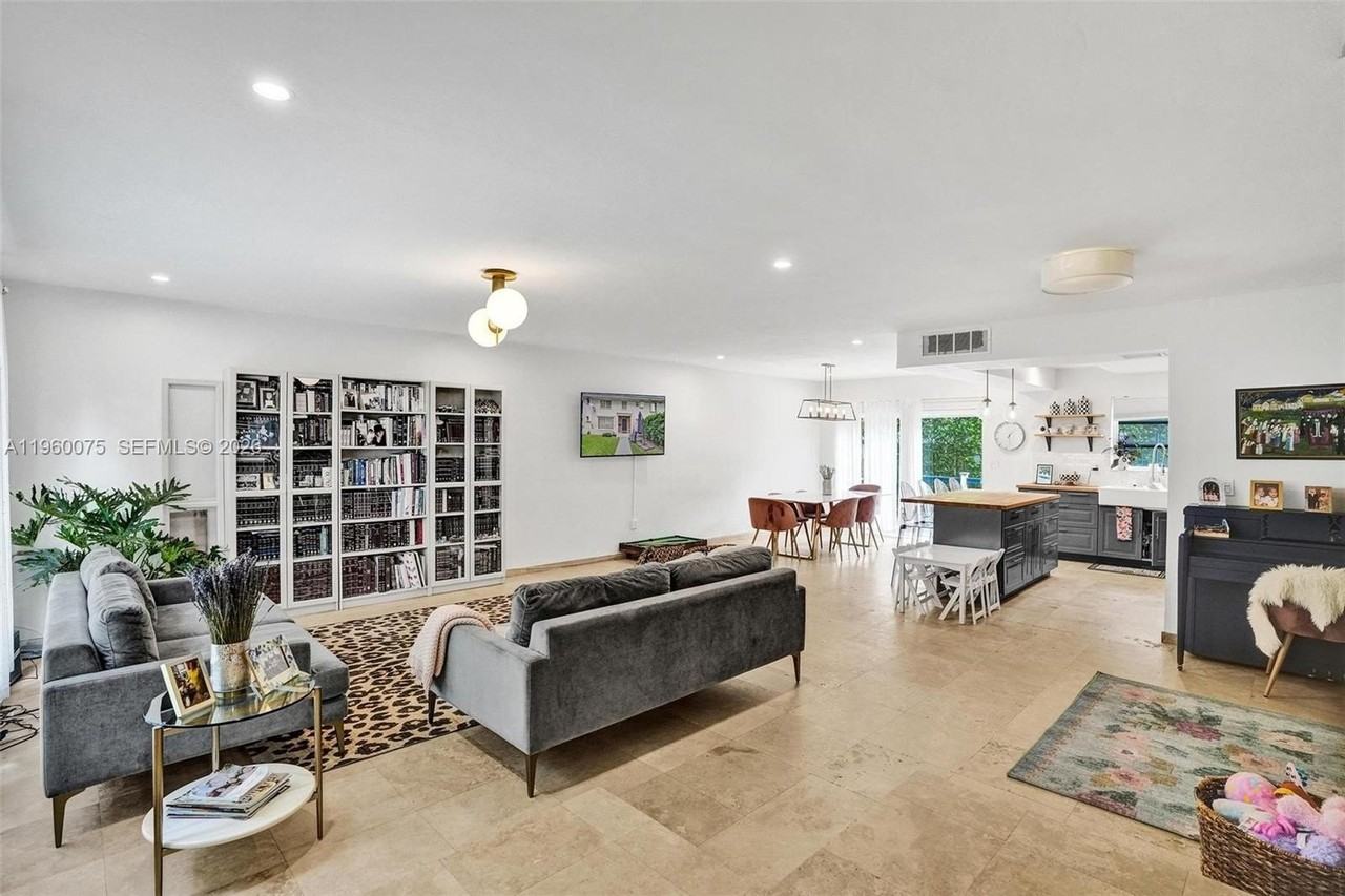 1165 99th St #2 - Photo 4 of 10