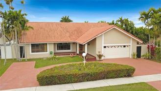 2220 Sw 90th Ave - Photo 1 of 1