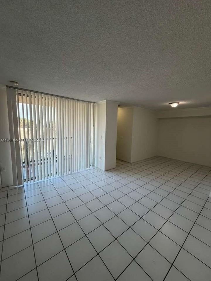 11750 Sw 18th St #306-1 - Photo 4 of 18