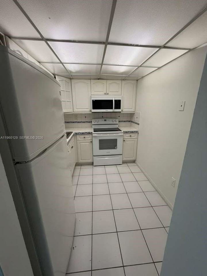 11750 Sw 18th St #306-1 - Photo 7 of 18