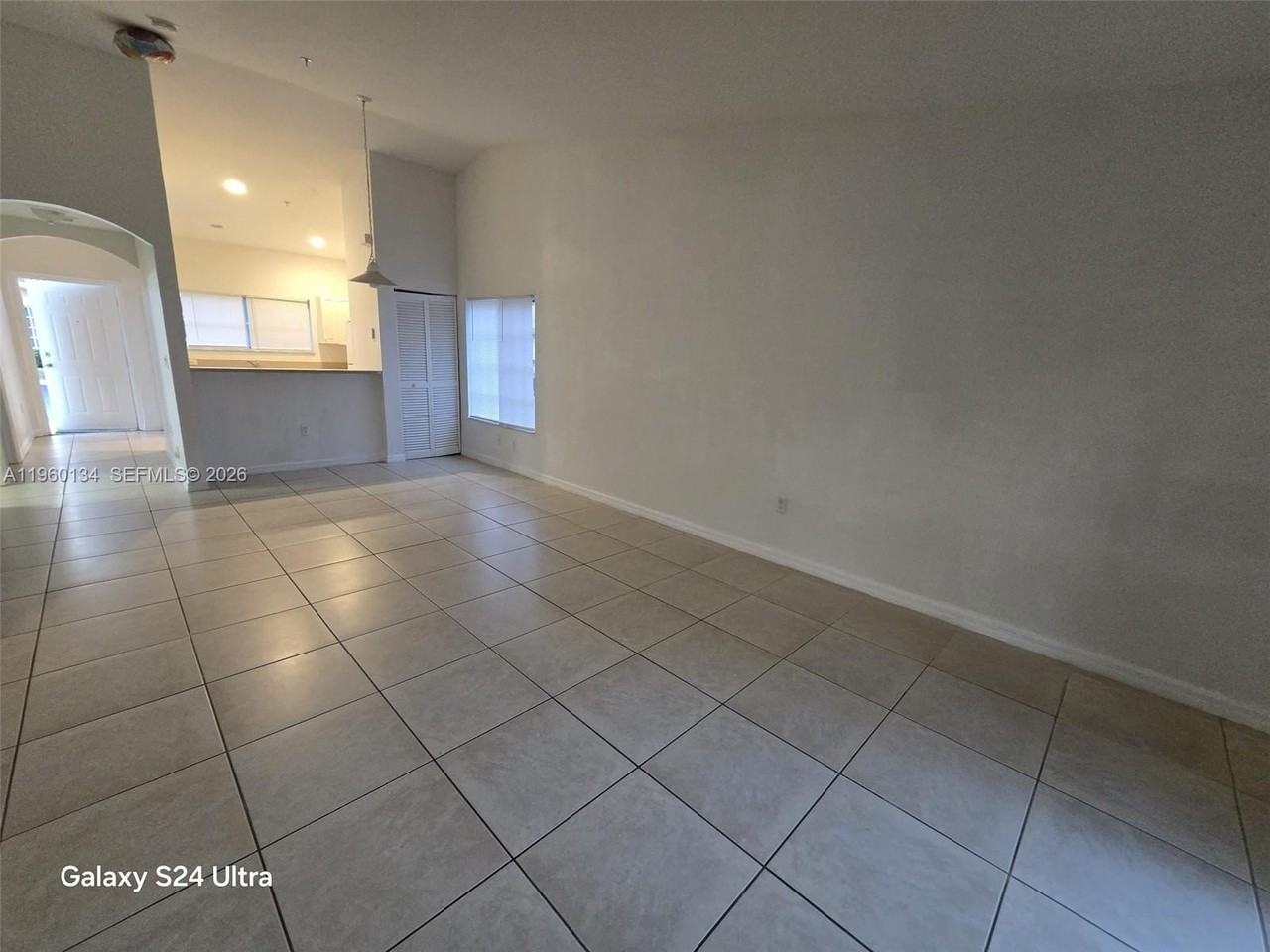 3908 Sw 48th Ave - Photo 7 of 16