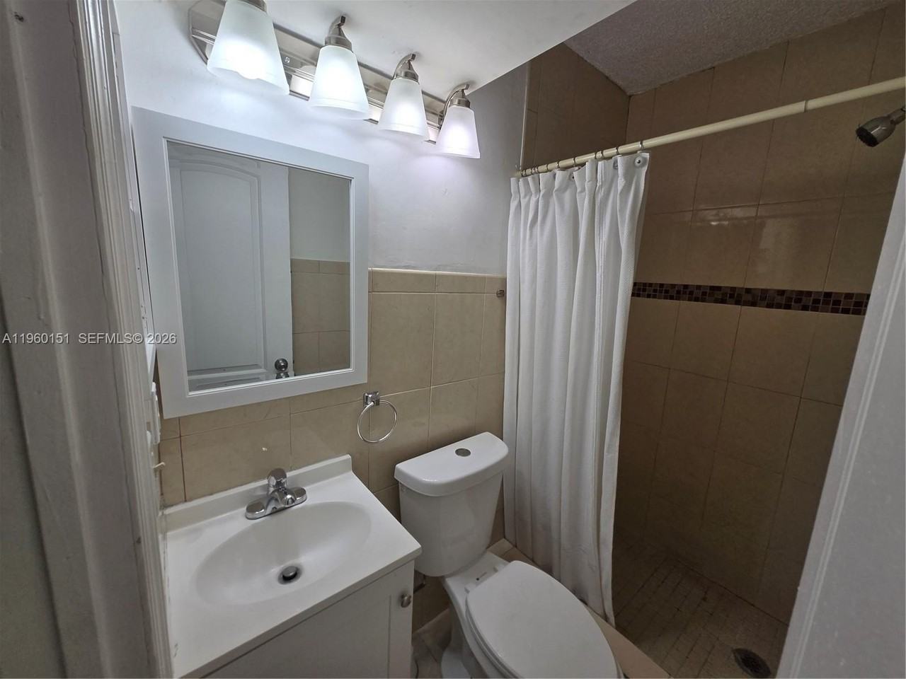 16650 Sw 141st Ct - Photo 2 of 17