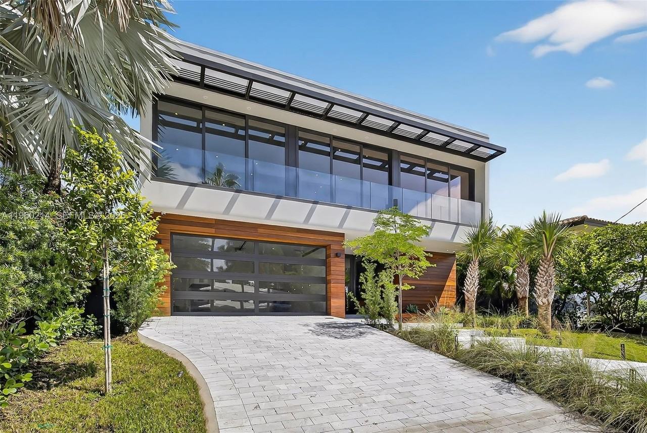 620 Solar Isle Dr - Photo 6 of 50