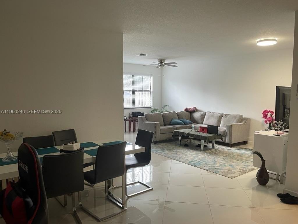 9602 Town Parc Cir S #9602 - Photo 6 of 18