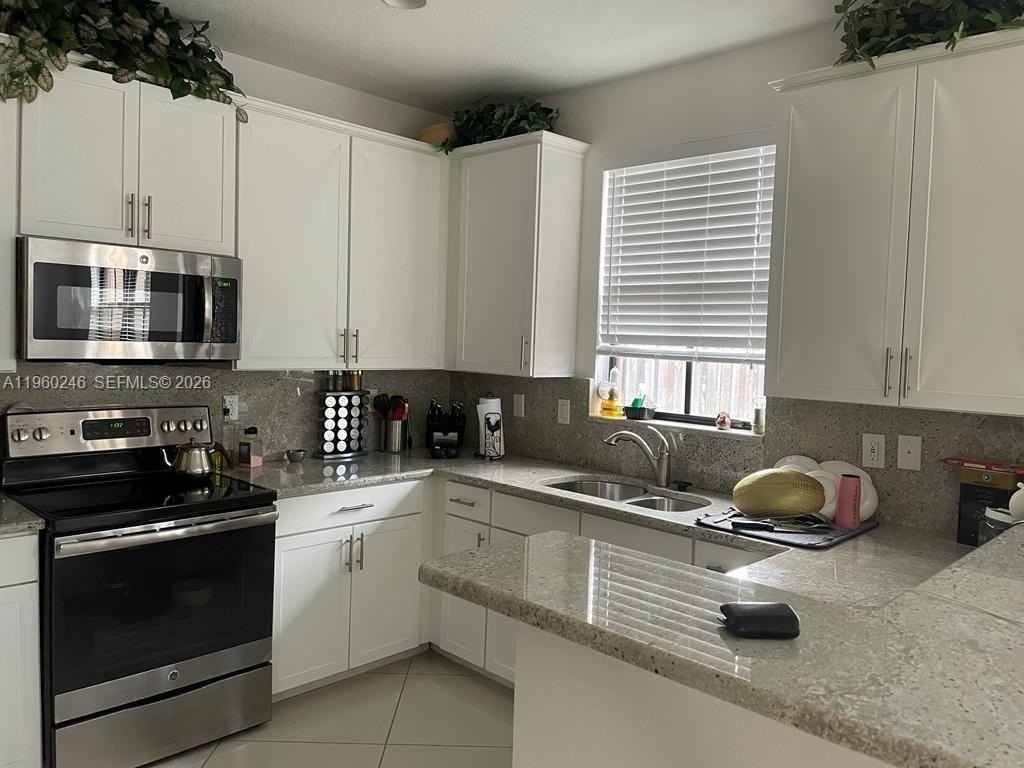 9602 Town Parc Cir S #9602 - Photo 7 of 18