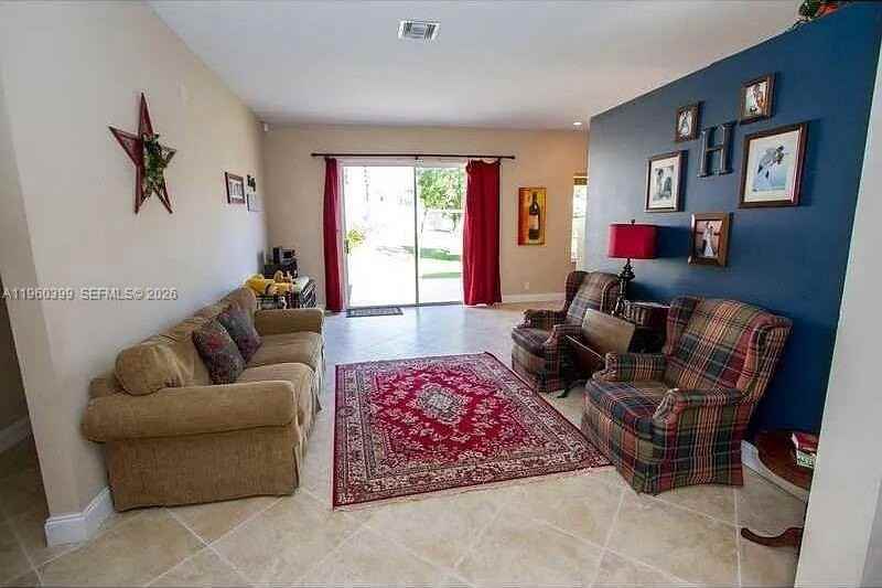 4427 Nw 41st Pl #4427 - Photo 5 of 23