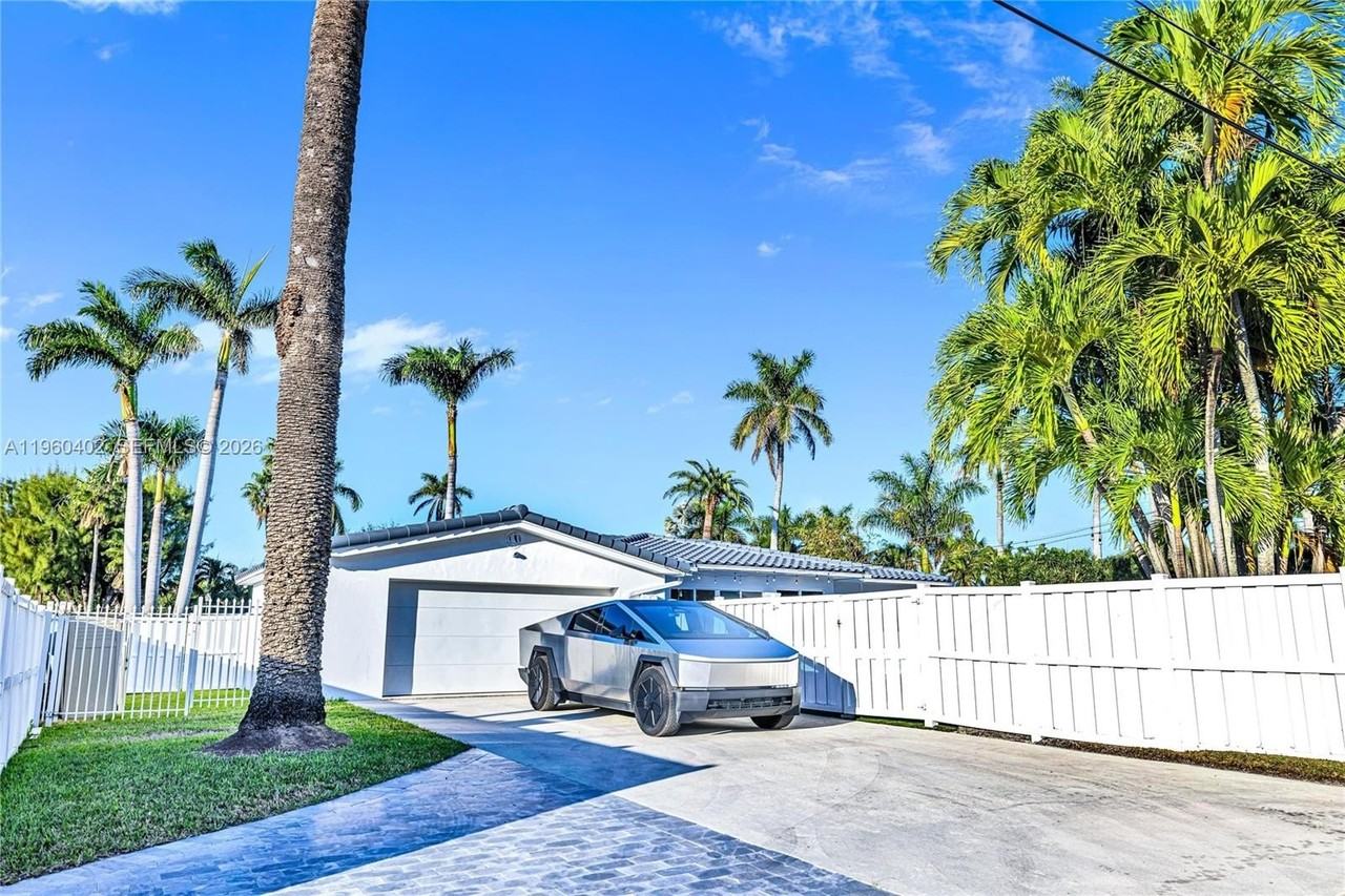 750 Harrison St - Photo 4 of 36