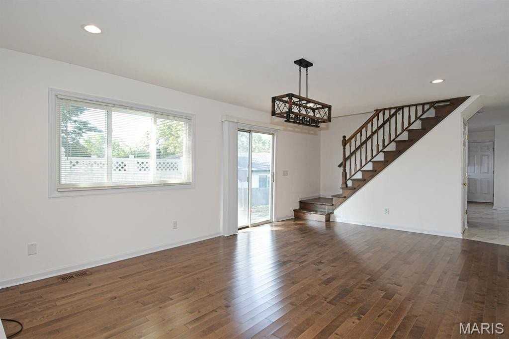 306 Bright Meadows Dr - Photo 5 of 26