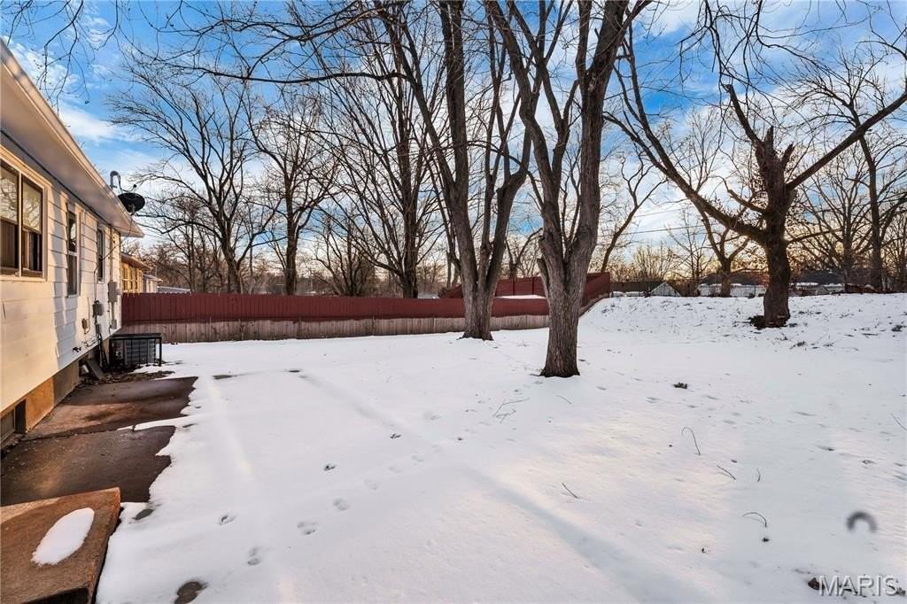 9725 Medford Dr - Photo 3 of 19