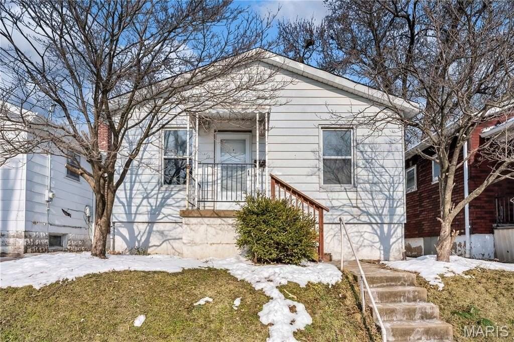 3915 Schiller Pl - Photo 2 of 19