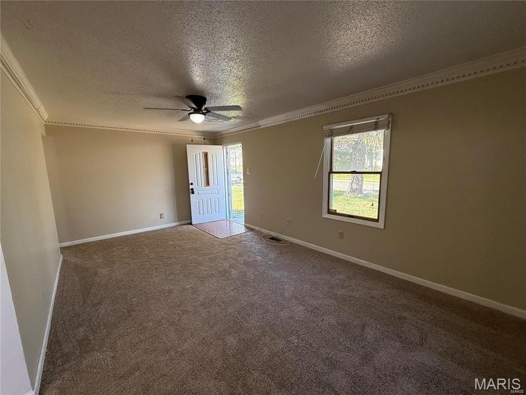 3130 O Hare Dr - Photo 4 of 20