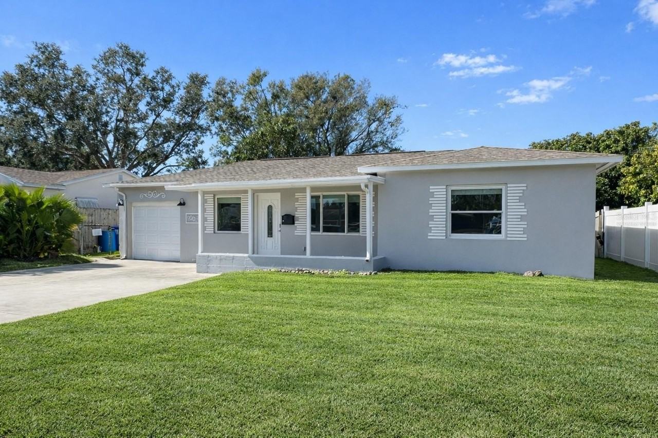 6000 Dr Martin Luther King Jr St N - Photo 2 of 17