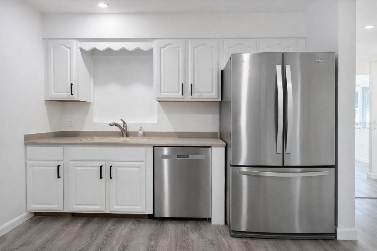 6000 Dr Martin Luther King Jr St N - Photo 4 of 17