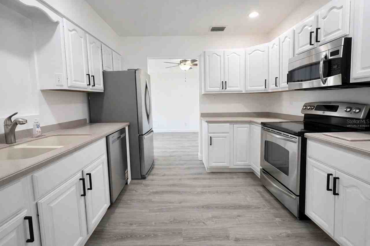 6000 Dr Martin Luther King Jr St N - Photo 5 of 17