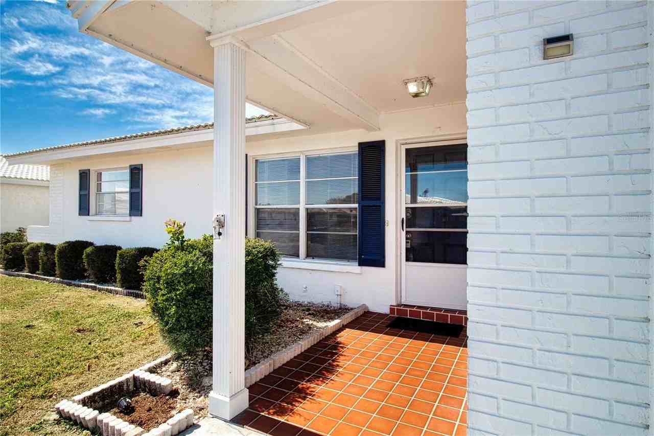 802 Buttonwood Dr - Photo 2 of 50