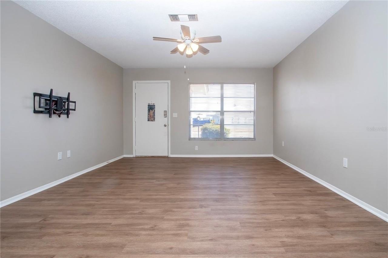 802 Buttonwood Dr - Photo 7 of 50