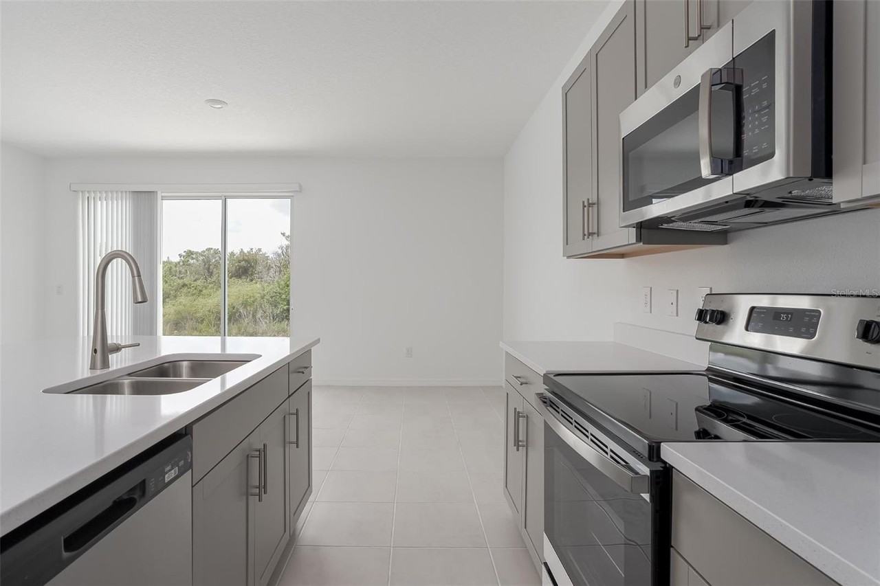 11787 Glenside Ter - Photo 6 of 29