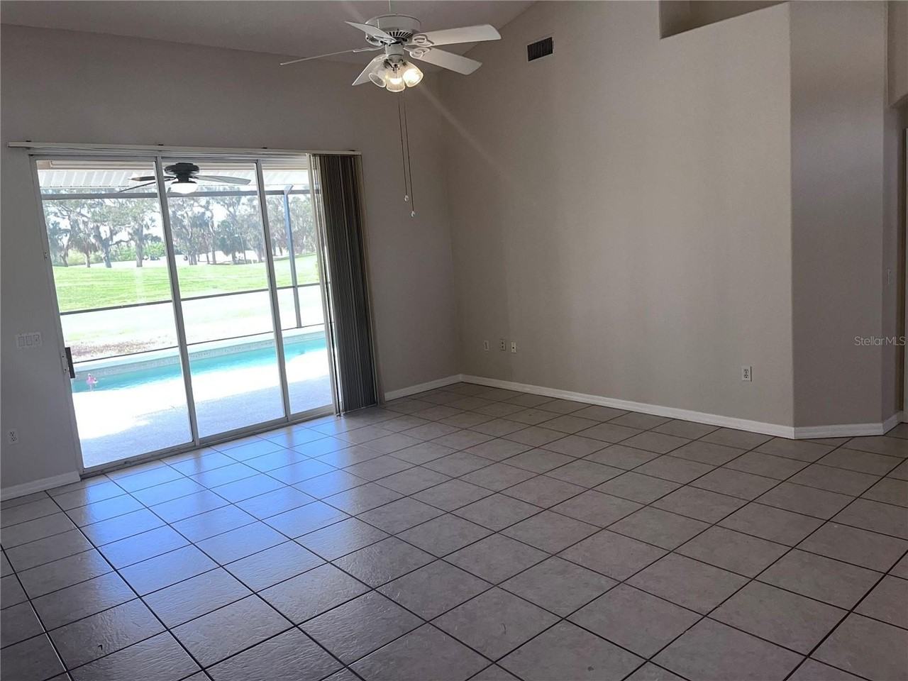 750 Planters Manor Way - Photo 5 of 20