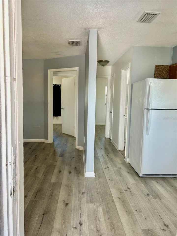 2314 20th Ave W - Photo 5 of 17